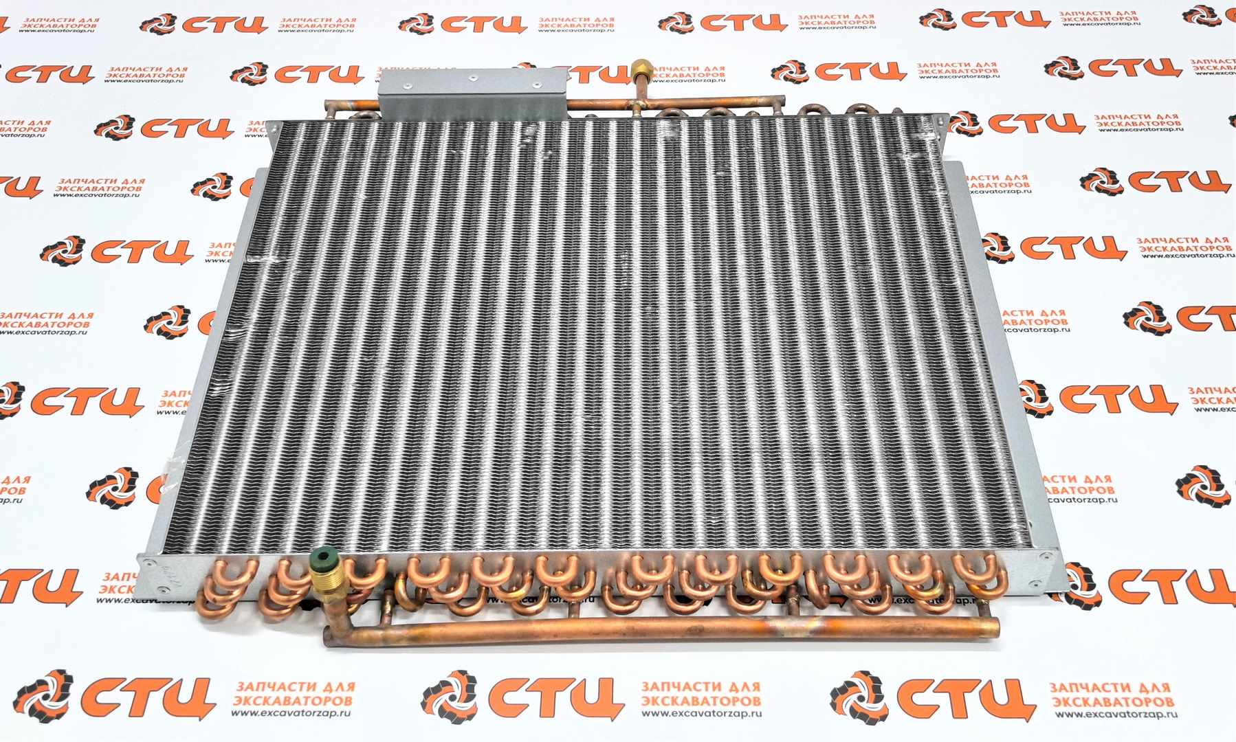 Радиатор VOE16217301 (конденсатор) кондиционера экскаватора погрузчика Volvo BL61, BL71